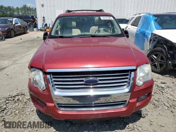 ✅ 2008 Ford Explorer XLT • VIN: 1FMEU73E18UB10369 • Lot: 62197985. Wystawiony na Copart z przebiegiem Nie podano. Bezpłatny archiwum sprzedaży aukcyjnych z USA i szczegółowy raport historii pojazdu na DreamBid. Zdjęcie 5.