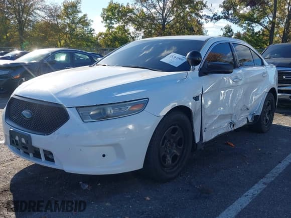 ✅ 2013 Ford Police Interceptor • VIN: 1FAHP2L80DG175914 • Лот: 43361850. Опубликован ранее на IAAI с пробегом 99 312 миль. Бесплатный доступ к архиву аукционных продаж из США и подробный отчёт об истории автомобиля на DreamBid. Изображение 2.