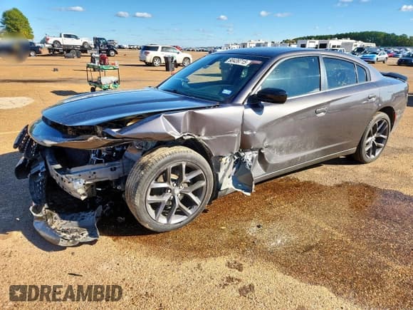 ✅ 2020 Dodge Charger SXT • VIN: 2C3CDXBG4LH102443 • Lot: 90439715. Listed on Copart with 61,867 mi. Free auction sales archive from the USA and detailed vehicle history report at DreamBid. Image 1.