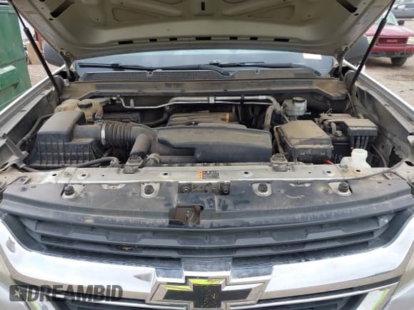 ✅ 2018 Chevrolet Colorado 2WD Work Truck • VIN: 1GCGSBEA9J1129890 • Lot: 42054763. Listed on IAAI with 118,962 mi. Free auction sales archive from the USA and detailed vehicle history report at DreamBid. Image 10.