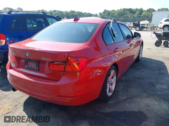 ✅ 2015 BMW 3 Series 320i xDrive • VIN: WBA3C3C53FK203133 • Lot: 42835207. Listed on IAAI with 108,196 mi. Free auction sales archive from the USA and detailed vehicle history report at DreamBid. Image 4.