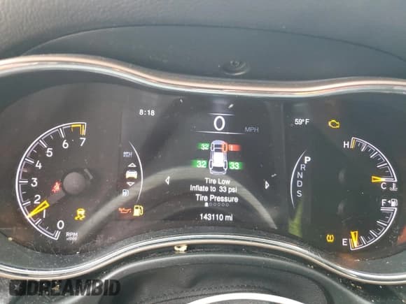 ✅ 2015 Jeep Grand Cherokee Laredo • VIN: 1C4RJEAG5FC700519 • Lot: 93738715. Wystawiony na Copart z przebiegiem 143 110 mil. Bezpłatny archiwum sprzedaży aukcyjnych z USA i szczegółowy raport historii pojazdu na DreamBid. Zdjęcie 9.