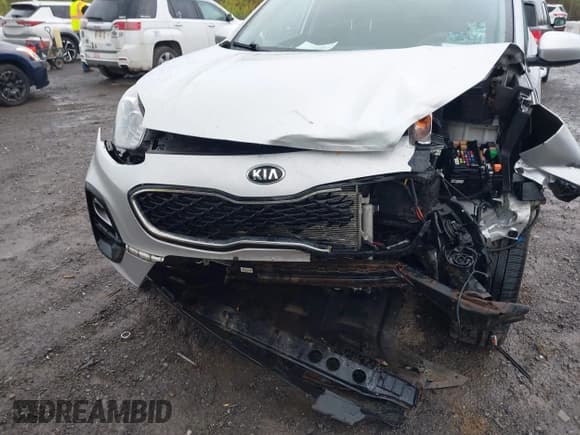 ✅ 2020 Kia Sportage LX • VIN: KNDPMCAC7L7804174 • Лот: 43267263. Опубликован ранее на IAAI с пробегом 71 939 миль. Бесплатный доступ к архиву аукционных продаж из США и подробный отчёт об истории автомобиля на DreamBid. Изображение 19.