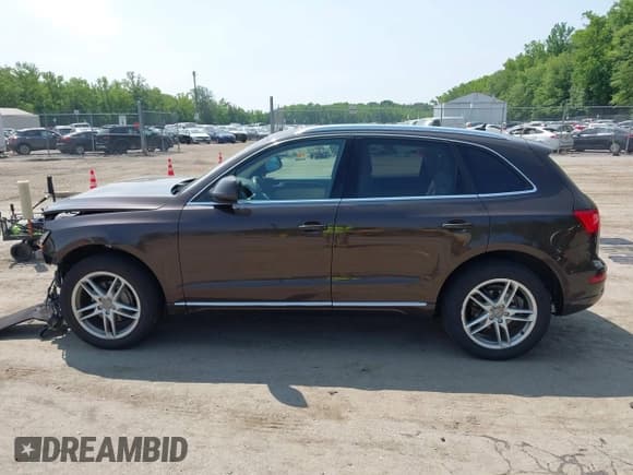 ✅ 2013 Audi Q5 Premium Plus • VIN: WA1LFAFP8DA029892 • Lot: 42453424. Listed on IAAI with 148,246 mi. Free auction sales archive from the USA and detailed vehicle history report at DreamBid. Image 15.