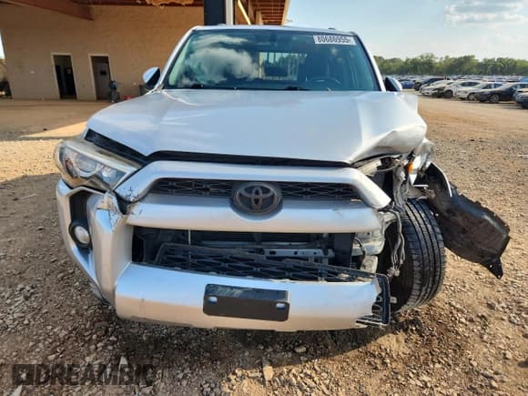 ✅ 2014 Toyota 4Runner SR5 • VIN: JTEZU5JR5E5068211 • Lot: 80686955. Listed on Copart with 233,521 mi. Free auction sales archive from the USA and detailed vehicle history report at DreamBid. Image 5.