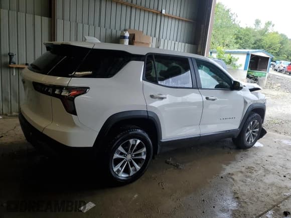 ✅ 2025 Chevrolet Equinox AWD LT • VIN: 3GNAXPEG9SL324527 • Lot: 67252105. Wystawiony na Copart z przebiegiem 5 265 mil. Bezpłatny archiwum sprzedaży aukcyjnych z USA i szczegółowy raport historii pojazdu na DreamBid. Zdjęcie 3.