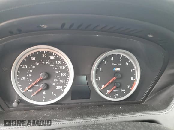 ✅ 2007 BMW 6 Series M6 • VIN: WBSEH93567B798456 • Lot: 77244804. Wystawiony na Copart z przebiegiem Nie podano. Bezpłatny archiwum sprzedaży aukcyjnych z USA i szczegółowy raport historii pojazdu na DreamBid. Zdjęcie 9.