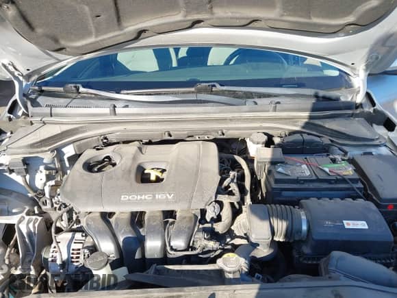 ✅ 2018 Hyundai Elantra Value Edition • VIN: 5NPD84LF8JH318308 • Лот: 43455318. Опубликован ранее на IAAI с пробегом 68 739 миль. Бесплатный доступ к архиву аукционных продаж из США и подробный отчёт об истории автомобиля на DreamBid. Изображение 10.