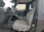 ✅ 2008 Jeep Wrangler Sahara • VIN: 1J4FA54148L591820 • Лот: 51252525. Опубликован ранее на Copart с пробегом 84 733 миль. Бесплатный доступ к архиву аукционных продаж из США и подробный отчёт об истории автомобиля на DreamBid. Изображение 7.