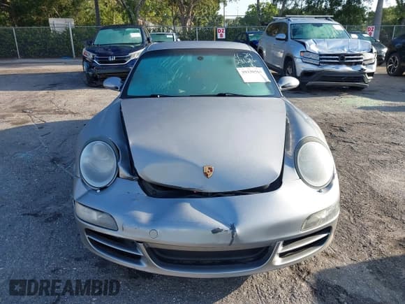 ✅ 2005 Porsche 911 Turbo S • VIN: WP0AB299X5S741618 • Lot: 39330563. Wystawiony na IAAI z przebiegiem 43 245 mil. Bezpłatny archiwum sprzedaży aukcyjnych z USA i szczegółowy raport historii pojazdu na DreamBid. Zdjęcie 12.