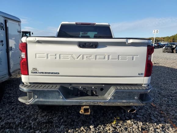 ✅ 2020 Chevrolet Silverado 2500HD LT • VIN: 1GC4YNE74LF118289 • Lot: 85563535. Listed on Copart with 119,031 mi. Free auction sales archive from the USA and detailed vehicle history report at DreamBid. Image 6.