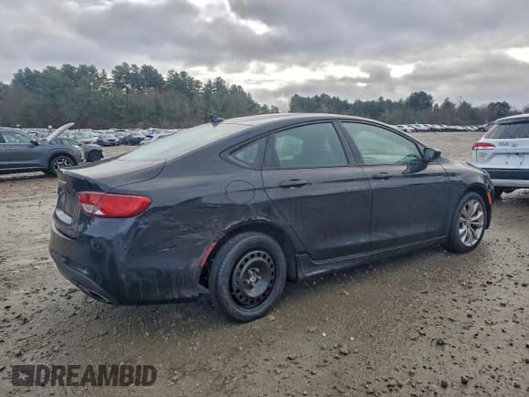 ✅ 2015 Chrysler 200 S • VIN: 1C3CCCBB0FN756075 • Lot: 93922635. Listed on Copart with 115,686 mi. Free auction sales archive from the USA and detailed vehicle history report at DreamBid. Image 3.