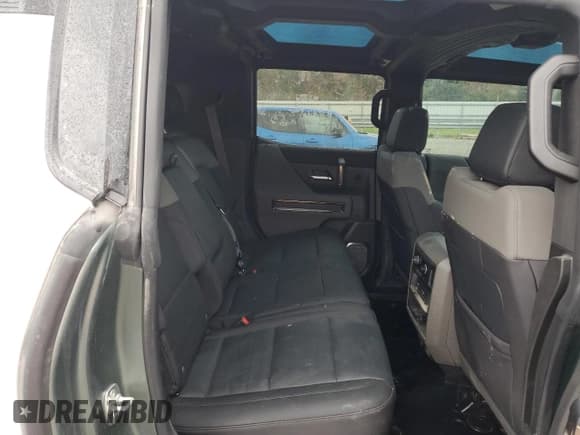 ✅ 2024 GMC Hummer EV 3X • VIN: 1GKB0RDC7RU103508 • Lot: 79104704. Listed on Copart with Not provided. Free auction sales archive from the USA and detailed vehicle history report at DreamBid. Image 11.