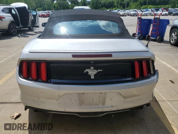 ✅ 2017 Ford Mustang V6 • VIN: 1FATP8EM6H5305672 • Lot: 58995225. Wystawiony na Copart z przebiegiem 103 426 mil. Bezpłatny archiwum sprzedaży aukcyjnych z USA i szczegółowy raport historii pojazdu na DreamBid. Zdjęcie 6.