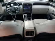 ✅ 2022 Hyundai Tucson SEL • VIN: 5NMJC3AE0NH009750 • Lot: 72948184. Wystawiony na Copart z przebiegiem 49 107 mil. Bezpłatny archiwum sprzedaży aukcyjnych z USA i szczegółowy raport historii pojazdu na DreamBid. Zdjęcie 8.