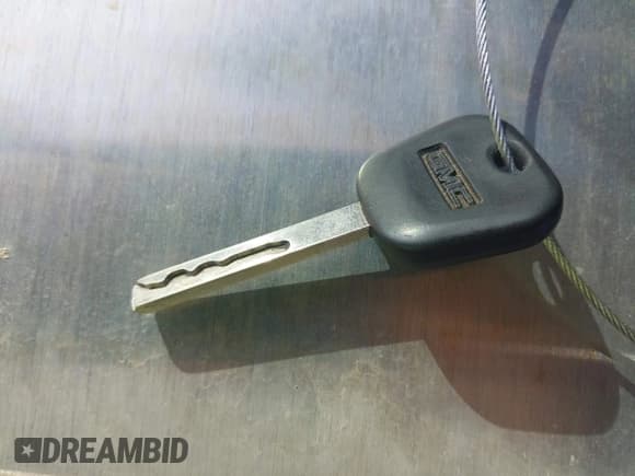 ✅ 2015 GMC Yukon XL SLE • VIN: 1GKS1GKC6FR646531 • Lot: 42555181. Wystawiony na IAAI z przebiegiem 164 811 mil. Bezpłatny archiwum sprzedaży aukcyjnych z USA i szczegółowy raport historii pojazdu na DreamBid. Zdjęcie 11.