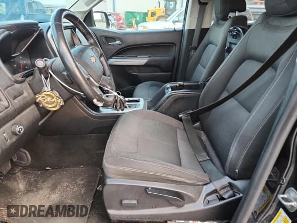 ✅ 2016 Chevrolet Colorado 2WD LT • VIN: 1GCGSCEA6G1171626 • Lot: 84916285. Listed on Copart with 114,251 mi. Free auction sales archive from the USA and detailed vehicle history report at DreamBid. Image 7.