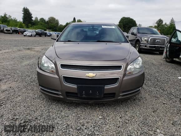 2011 Chevrolet Malibu 1LT z VIN 1G1ZC5E1XBF250318, wystawiony jako Copart lot #61763454 z przebiegiem 104 447 mil mil oraz Szkoda całkowita • Salvage title. Historia ofert i sprzedaży dostępna na DreamBid. Obrazek 5.