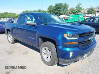 2019 Chevrolet Silverado 1500 LT с VIN 2GCVKPECXK1175049, выставлен на аукционе IAAI как лот 42763309 с пробегом 138 069 миль миль и . История ставок и продаж доступна на DreamBid. Изображение 1.