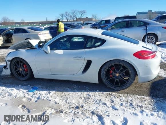 ✅ 2014 Porsche Cayman S • VIN: WP0AB2A81EK191907 • Lot: 41270319. Wystawiony na IAAI z przebiegiem 59 648 mil. Bezpłatny archiwum sprzedaży aukcyjnych z USA i szczegółowy raport historii pojazdu na DreamBid. Zdjęcie 13.