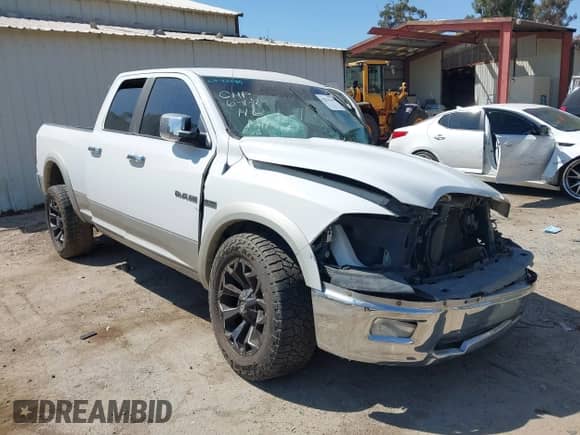 2010 Dodge 1500 Laramie с VIN 1D7RV1GT8AS143028, выставлен на аукционе IAAI как лот 42814344 с пробегом Не указан миль и . История ставок и продаж доступна на DreamBid. Изображение 1.