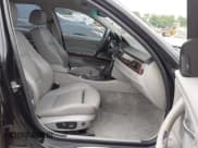 ✅ 2011 BMW 3 Series 335i • VIN: WBAPM5C55BE576242 • Lot: 42425855. Listed on IAAI with 172,800 mi. Free auction sales archive from the USA and detailed vehicle history report at DreamBid. Image 5.