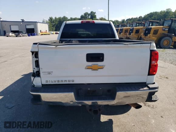 ✅ 2016 Chevrolet Silverado 2500HD Work Truck • VIN: 1GC1CUEG2GF303040 • Lot: 66103425. Listed on Copart with 304,243 mi. Free auction sales archive from the USA and detailed vehicle history report at DreamBid. Image 6.