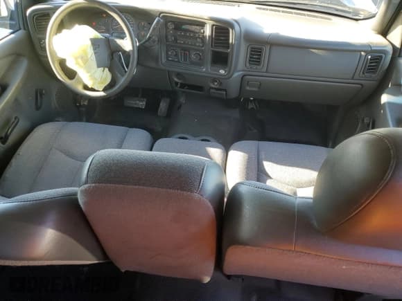 ✅ 2006 Chevrolet Silverado 1500 LS • VIN: 1GCEC19X66Z116391 • Lot: 84517514. Listed on Copart with 261,898 mi. Free auction sales archive from the USA and detailed vehicle history report at DreamBid. Image 8.