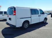 ✅ 2013 Chevrolet Express Cargo • VIN: 1GCSGAFX4D1154340 • Lot: 42736448. Wystawiony na IAAI z przebiegiem 290 690 mil. Bezpłatny archiwum sprzedaży aukcyjnych z USA i szczegółowy raport historii pojazdu na DreamBid. Zdjęcie 4.