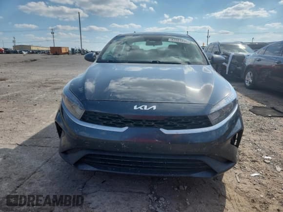 ✅ 2023 Kia Forte LXS • VIN: 3KPF24AD4PE505893 • Лот: 87201235. Опубликован ранее на Copart с пробегом 75 093 миль. Бесплатный доступ к архиву аукционных продаж из США и подробный отчёт об истории автомобиля на DreamBid. Изображение 5.