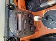 ✅ 2006 Mazda MX-5 Miata Touring • VIN: JM1NC25F860113578 • Lot: 42717475. Wystawiony na Copart z przebiegiem 91 427 mil. Bezpłatny archiwum sprzedaży aukcyjnych z USA i szczegółowy raport historii pojazdu na DreamBid. Zdjęcie 9.