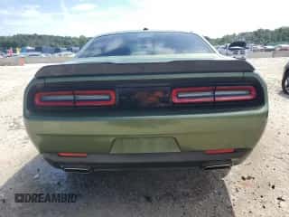 2022 Dodge Challenger SXT z VIN 2C3CDZAG8NH140046, wystawiony jako Copart lot #70279595 z przebiegiem 37 305 mil mil oraz Czysty tytuł • Clean title. Historia ofert i sprzedaży dostępna na DreamBid. Obrazek 6.
