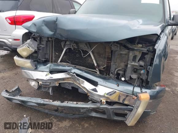 2007 Chevrolet Silverado 1500 LT1 z VIN 1GCEC19V67Z104435, wystawiony jako IAAI lot #43463939 z przebiegiem 203 245 mil mil oraz . Historia ofert i sprzedaży dostępna na DreamBid. Obrazek 6.