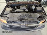 ✅ 2004 Chevrolet Silverado 1500 LS • VIN: 2GCEC19V941158641 • Lot: 93382595. Listed on Copart with 220,325 mi. Free auction sales archive from the USA and detailed vehicle history report at DreamBid. Image 11.