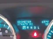 ✅ 2011 Chevrolet Traverse 1LT • VIN: 1GNKVGED8BJ171212 • Lot: 43311339. Wystawiony na IAAI z przebiegiem 174 479 mil. Bezpłatny archiwum sprzedaży aukcyjnych z USA i szczegółowy raport historii pojazdu na DreamBid. Zdjęcie 15.