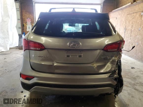 ✅ 2017 Hyundai Santa Fe Ultimate • VIN: 5NMZWDLA5HH050681 • Лот: 49604424. Опубликован ранее на Copart с пробегом 60 896 миль. Бесплатный доступ к архиву аукционных продаж из США и подробный отчёт об истории автомобиля на DreamBid. Изображение 6.