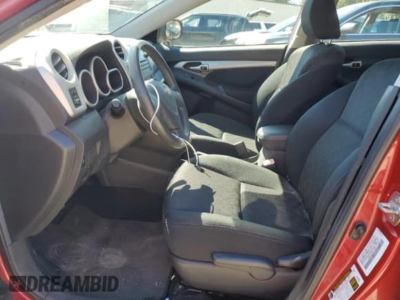 ✅ 2009 Pontiac Vibe 1SA • VIN: 5Y2SP67839Z470339 • Lot: 48156715. Wystawiony na Copart z przebiegiem 45 848 mil. Bezpłatny archiwum sprzedaży aukcyjnych z USA i szczegółowy raport historii pojazdu na DreamBid. Zdjęcie 7.