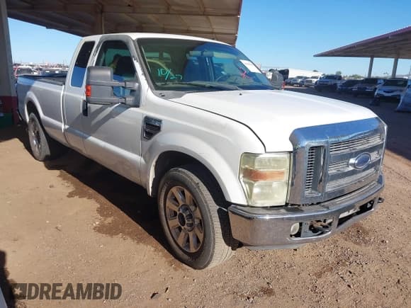 ✅ 2008 Ford F-250 XL • VIN: 1FTSX20R08EA52497 • Lot: 43560266. Listed on IAAI with 300,539 mi. Free auction sales archive from the USA and detailed vehicle history report at DreamBid. Image 1.