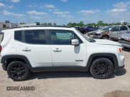 ✅ 2020 Jeep Renegade Altitude • VIN: ZACNJABB7LPL91859 • Lot: 42038889. Listed on IAAI with 67,133 mi. Free auction sales archive from the USA and detailed vehicle history report at DreamBid. Image 13.