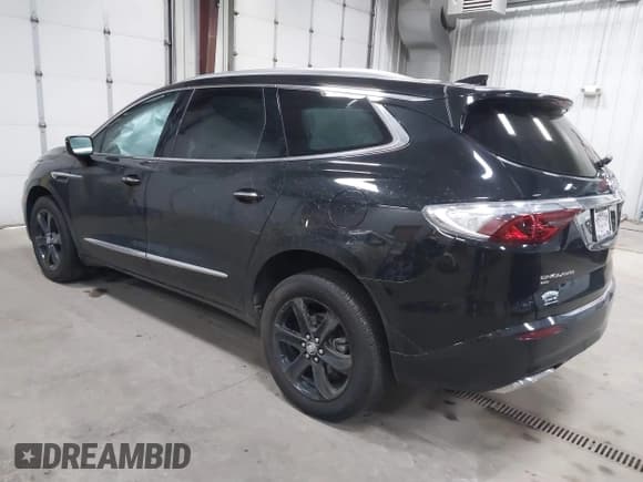 ✅ 2024 Buick Enclave Essence • VIN: 5GAEVAKW9RJ116935 • Lot: 40743550. Listed on IAAI with 7,160 mi. Free auction sales archive from the USA and detailed vehicle history report at DreamBid. Image 3.