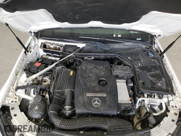 ✅ 2018 Mercedes-Benz C 300 • VIN: 55SWF4KB7JU239772 • Lot: 80847985. Listed on Copart with 76,718 mi. Free auction sales archive from the USA and detailed vehicle history report at DreamBid. Image 11.