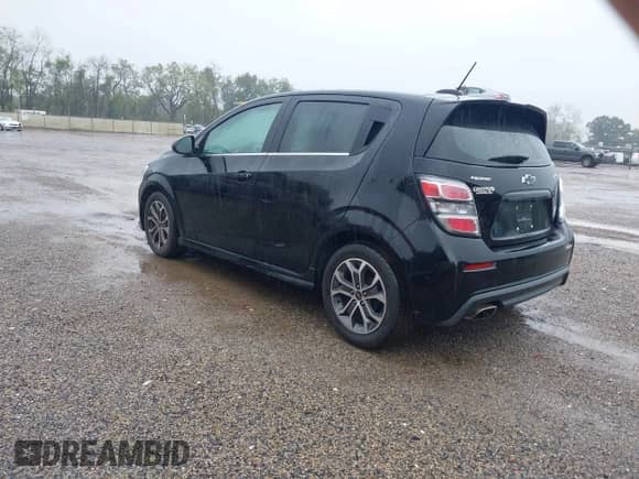 2020 Chevrolet Sonic LT с VIN 1G1JD6SBXL4110389, выставлен на аукционе IAAI как лот 43281164 с пробегом 51 914 миль миль и . История ставок и продаж доступна на DreamBid. Изображение 3.