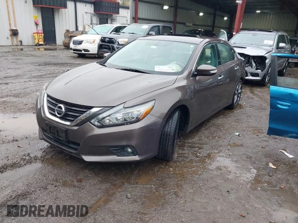 ✅ 2016 Nissan Altima S • VIN: 1N4AL3AP0GC220696 • Лот: 43544179. Опубликован ранее на IAAI с пробегом 77 084 миль. Бесплатный доступ к архиву аукционных продаж из США и подробный отчёт об истории автомобиля на DreamBid. Изображение 18.