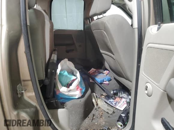 ✅ 2008 Dodge 1500 SLT • VIN: 1D7HU18N78J127269 • Лот: 57906214. Опубликован ранее на Copart с пробегом 105 962 миль. Бесплатный доступ к архиву аукционных продаж из США и подробный отчёт об истории автомобиля на DreamBid. Изображение 10.