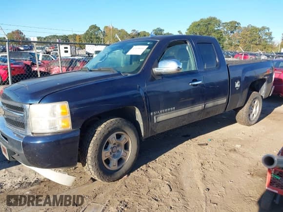✅ 2009 Chevrolet Silverado 1500 LT • VIN: 1GCEK29J59Z269174 • Lot: 43498616. Wystawiony na IAAI z przebiegiem 196 894 mil. Bezpłatny archiwum sprzedaży aukcyjnych z USA i szczegółowy raport historii pojazdu na DreamBid. Zdjęcie 2.