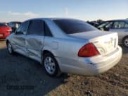 ✅ 2000 Toyota Avalon XL • VIN: 4T1BF28B4YU044477 • Лот: 82510575. Опубликован ранее на Copart с пробегом 121 857 миль. Бесплатный доступ к архиву аукционных продаж из США и подробный отчёт об истории автомобиля на DreamBid. Изображение 2.
