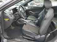 ✅ 2016 Hyundai Veloster • VIN: KMHTC6AD7GU266526 • Lot: 51953765. Wystawiony na Copart z przebiegiem 95 880 mil. Bezpłatny archiwum sprzedaży aukcyjnych z USA i szczegółowy raport historii pojazdu na DreamBid. Zdjęcie 7.