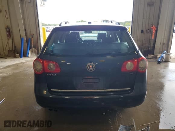 ✅ 2007 Volkswagen Passat 2.0T • VIN: WVWTK73CX7E003572 • Лот: 64676075. Опубликован ранее на Copart с пробегом 154 770 миль. Бесплатный доступ к архиву аукционных продаж из США и подробный отчёт об истории автомобиля на DreamBid. Изображение 6.