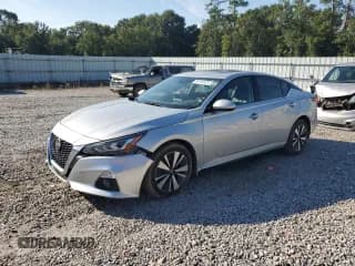 ✅ 2019 Nissan Altima SL • VIN: 1N4BL4EW4KC222746 • Lot: 69195525. Listed on Copart with 157,011 mi. Free auction sales archive from the USA and detailed vehicle history report at DreamBid. Image 1.