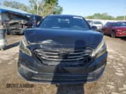 ✅ 2015 Hyundai Sonata Sport • VIN: 5NPE34AB6FH210389 • Lot: 53758385. Wystawiony na Copart z przebiegiem 130 095 mil. Bezpłatny archiwum sprzedaży aukcyjnych z USA i szczegółowy raport historii pojazdu na DreamBid. Zdjęcie 5.